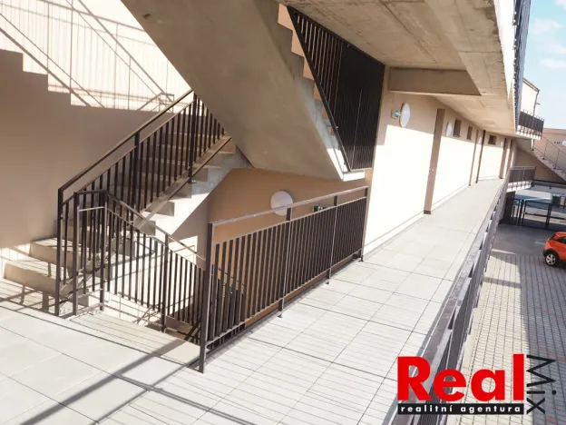 Pronájem bytu 1+kk, Brno - Přízřenice, Moravanská, 36 m2