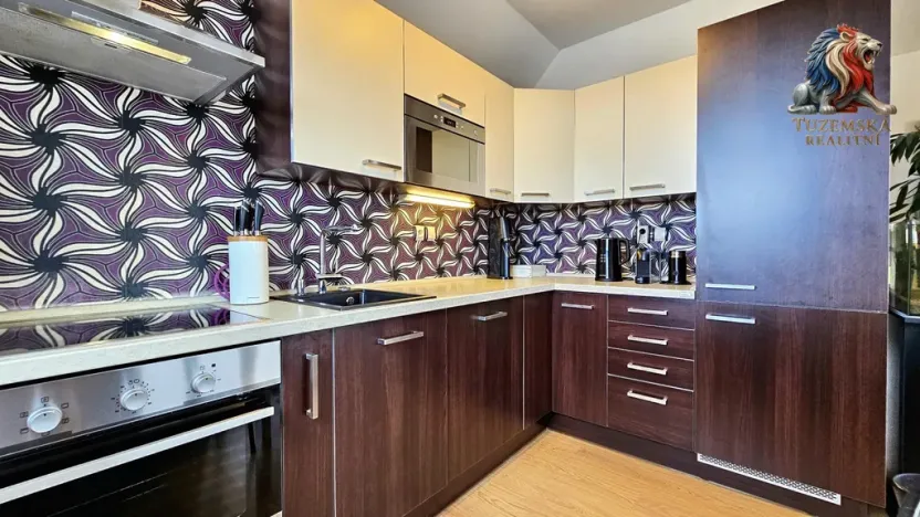 Prodej bytu 3+kk, Olomouc - Neředín, Okružní, 66 m2