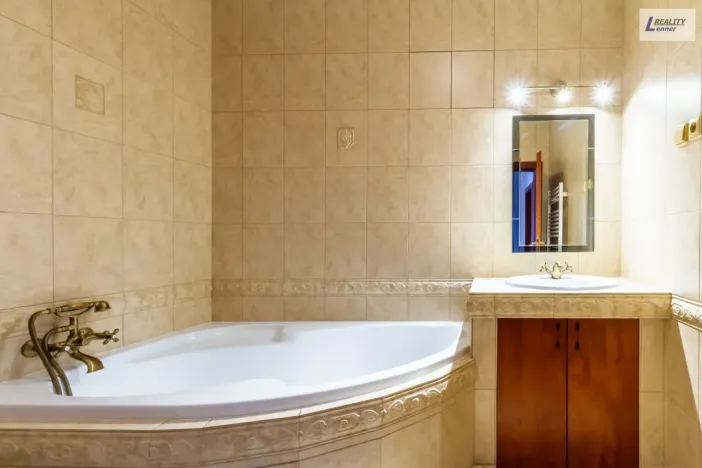 Prodej obchodního prostoru, Příbram - Příbram II, Fantova louka, 421 m2