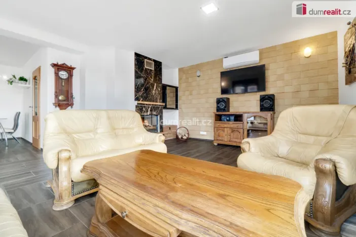 Prodej rodinného domu, Úvaly, 215 m2