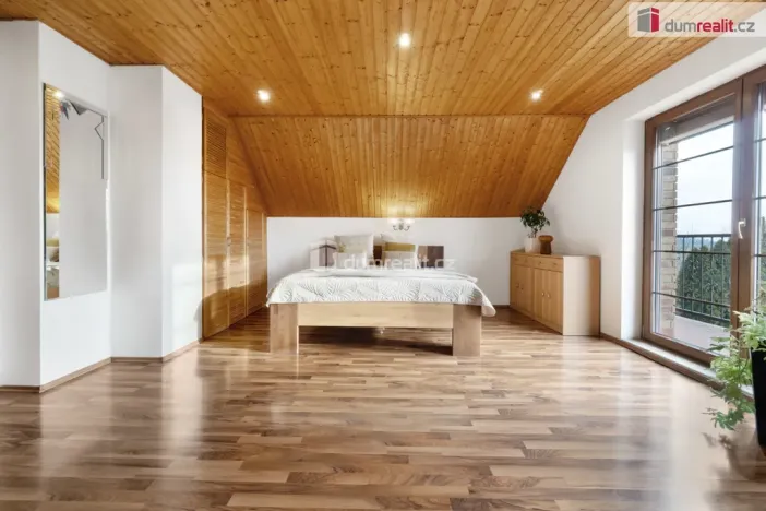 Prodej rodinného domu, Úvaly, 215 m2