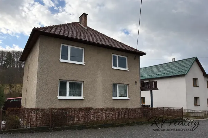 Prodej rodinného domu, Dešná, 232 m2