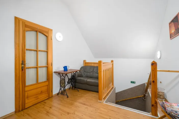 Prodej rodinného domu, Nový Bor - Janov, 200 m2