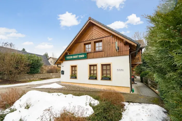 Prodej rodinného domu, Nový Bor - Janov, 280 m2