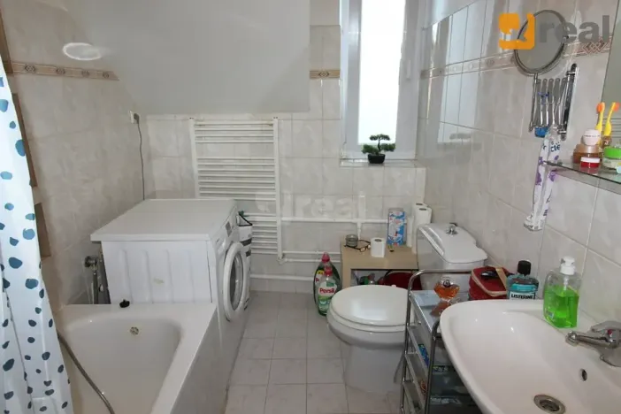 Prodej rodinného domu, Praha - Hrdlořezy, Hrdlořezská, 210 m2