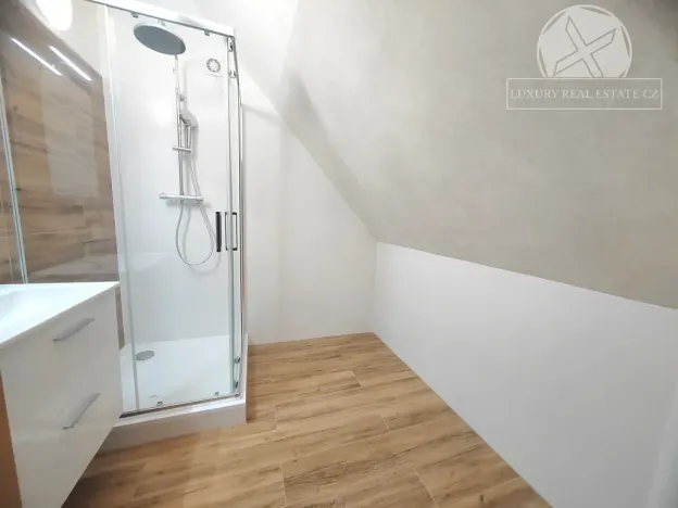 Pronájem bytu 3+1, Praha - Dejvice, Kladenská, 87 m2