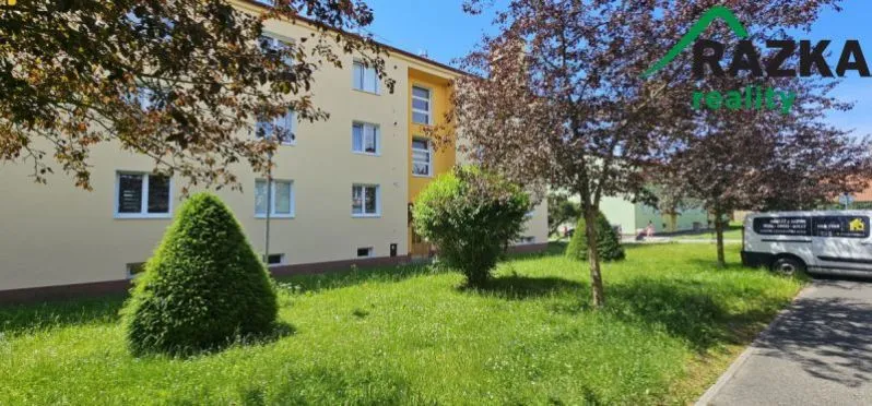 Pronájem bytu 2+1, Chodová Planá, sídliště Lučina, 64 m2