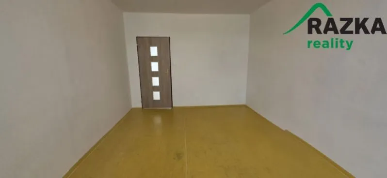 Pronájem bytu 2+1, Chodová Planá, sídliště Lučina, 64 m2