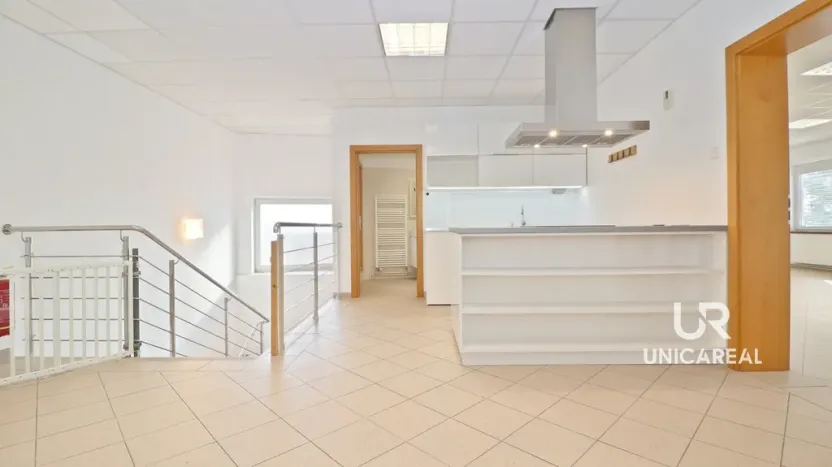 Pronájem obchodního prostoru, Moravany, Modřická, 167 m2