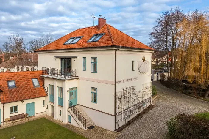 Pronájem bytu 6+kk a větší, Dolní Břežany, U Zámku, 237 m2