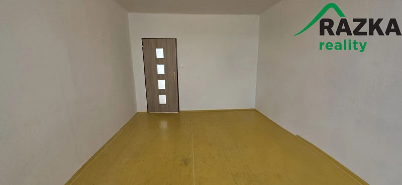 Pronájem bytu 2+1, Chodová Planá, sídliště Lučina, 64 m2