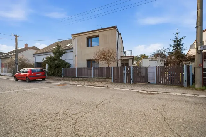 Prodej rodinného domu, Hradec Králové, U Cihelny, 110 m2