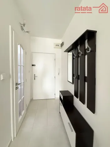 Pronájem bytu 1+1, Chomutov, Kundratická, 33 m2