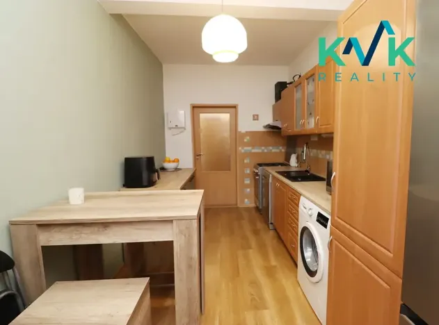 Prodej bytu 3+1, Karlovy Vary, I. P. Pavlova, 83 m2