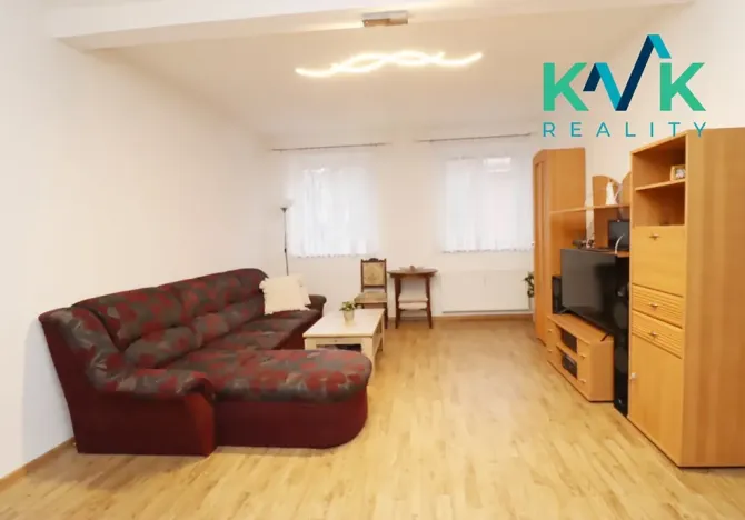 Prodej bytu 3+1, Karlovy Vary, I. P. Pavlova, 83 m2