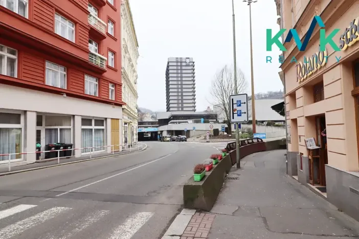 Prodej bytu 3+1, Karlovy Vary, I. P. Pavlova, 83 m2