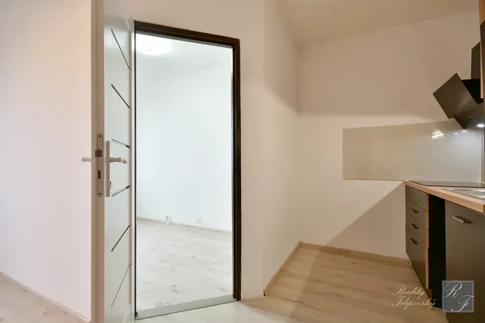 Pronájem bytu 1+kk, Ústí nad Labem, Obvodová, 31 m2