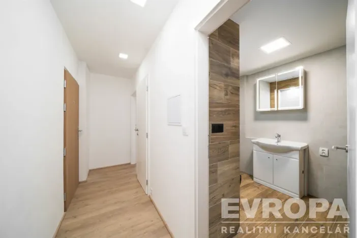 Prodej bytu 2+kk, Jiřetín pod Bukovou, 41 m2