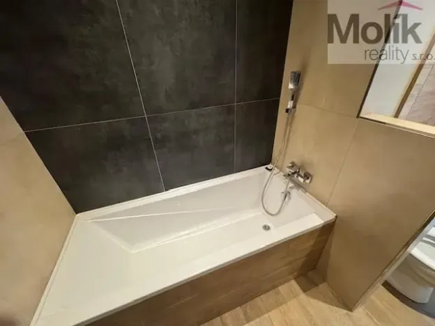 Prodej bytu 3+1, Jirkov, Pionýrů, 58 m2