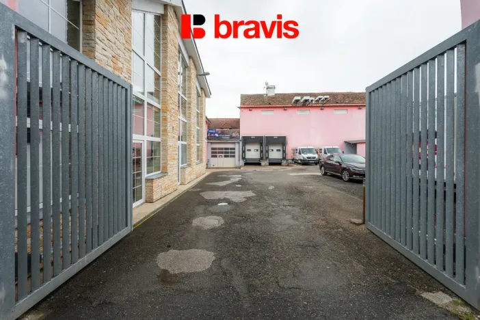 Pronájem skladu, Hradčany, Tišnovská, 1016 m2