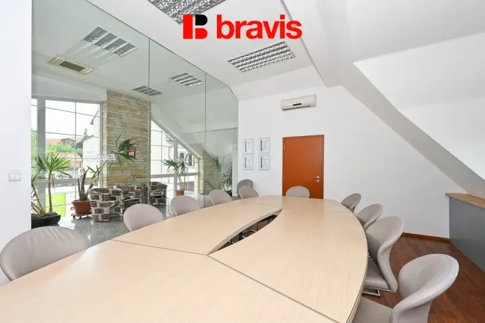 Pronájem skladu, Hradčany, Tišnovská, 1016 m2