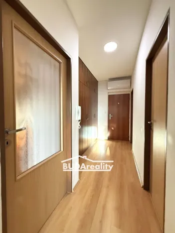 Prodej bytu 2+kk, Otrokovice, J. Jabůrkové, 65 m2