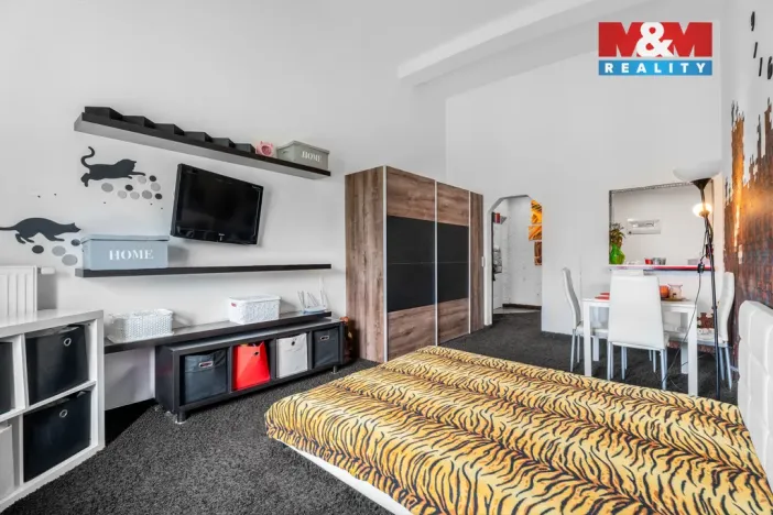 Pronájem bytu 2+kk, Liberec - Liberec VI-Rochlice, Nádvorní, 42 m2