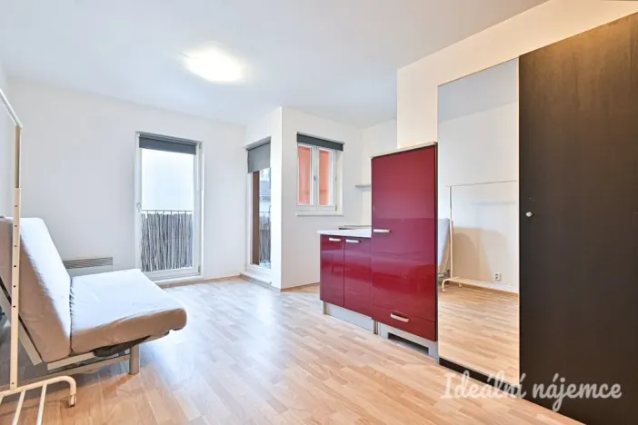 Pronájem bytu 1+kk, Brno, Stará, 32 m2