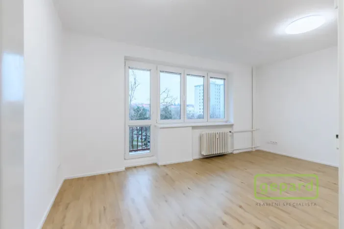 Pronájem bytu 3+1, Praha, Hrusická, 73 m2