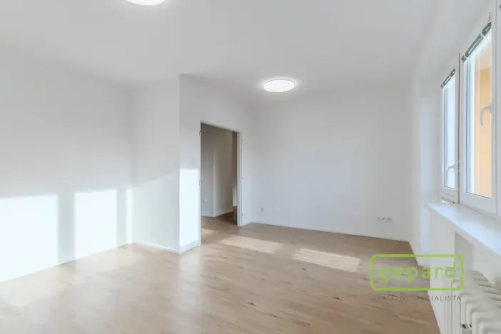 Pronájem bytu 3+1, Praha, Hrusická, 73 m2