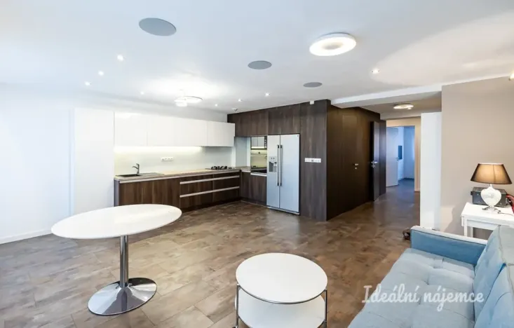 Pronájem bytu 3+kk, Praha - Žižkov, Jeseniova, 75 m2