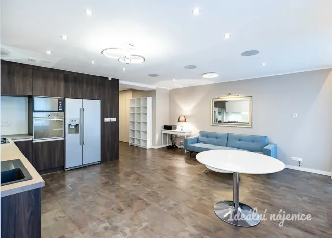 Pronájem bytu 3+kk, Praha - Žižkov, Jeseniova, 75 m2