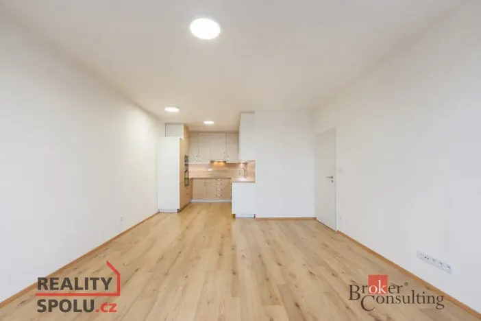 Pronájem bytu 2+kk, Plzeň - Jižní Předměstí, Goldscheiderova, 73 m2