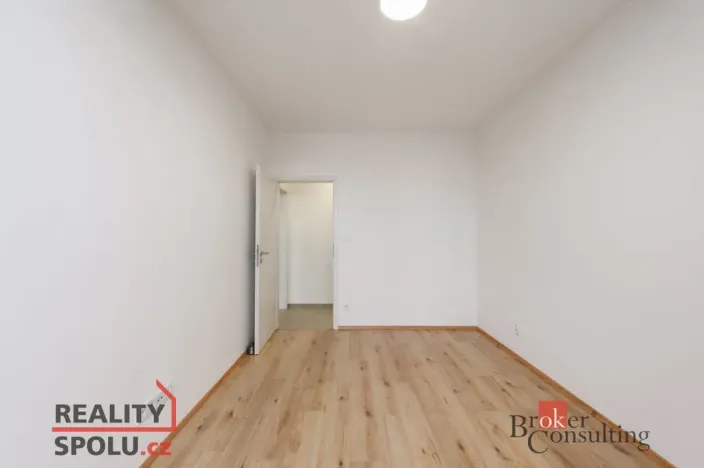 Pronájem bytu 2+kk, Plzeň - Jižní Předměstí, Goldscheiderova, 73 m2