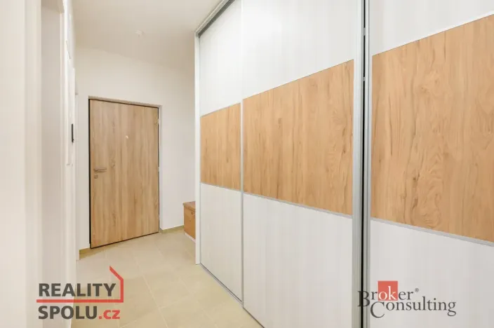 Pronájem bytu 2+kk, Plzeň - Jižní Předměstí, Goldscheiderova, 73 m2