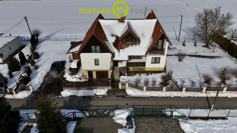 Prodej rodinného domu, Baška, 339 m2