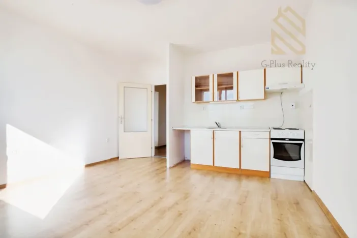 Pronájem bytu 2+kk, Ústí nad Labem, Poláčkova, 41 m2