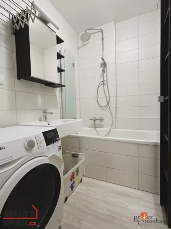 Pronájem bytu 2+kk, 42 m2