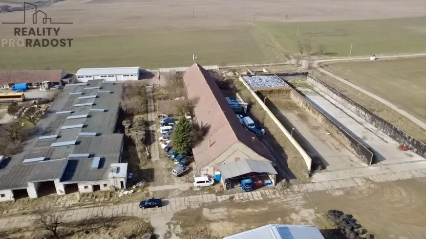Prodej výrobních prostor, Křepice, 956 m2