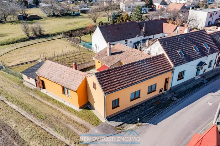 Prodej rodinného domu, Kuchařovice, Ke Kapličce, 189 m2