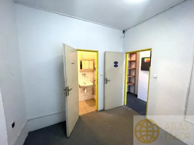 Pronájem kanceláře, Tábor, Chýnovská, 64 m2