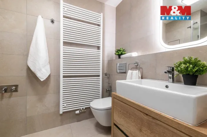 Pronájem bytu 1+kk, Kladno - Dubí, Ke křížku, 34 m2