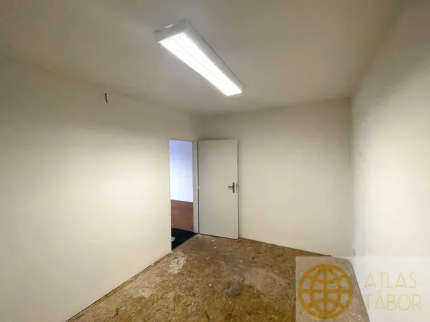 Pronájem kanceláře, Tábor, Chýnovská, 95 m2