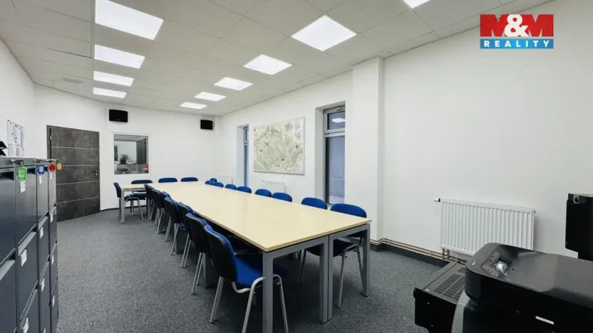 Pronájem kanceláře, Klecany, V Honech, 179 m2