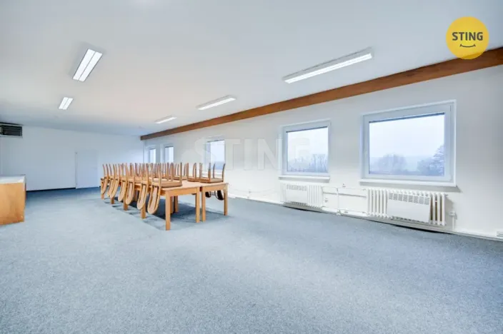 Pronájem obchodního prostoru, Babice, 300 m2