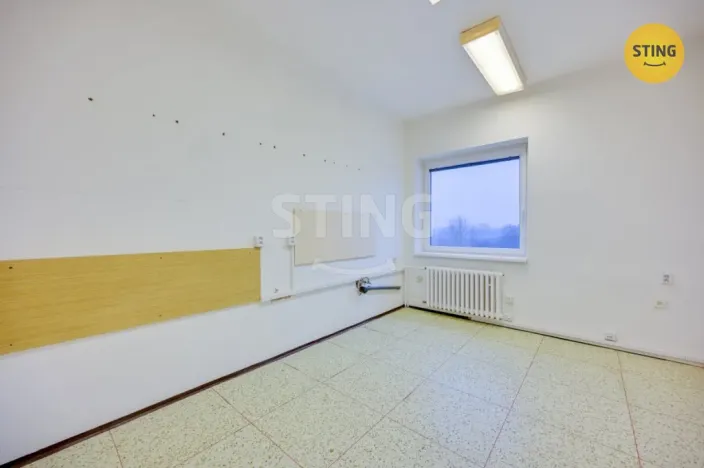 Pronájem obchodního prostoru, Babice, 300 m2