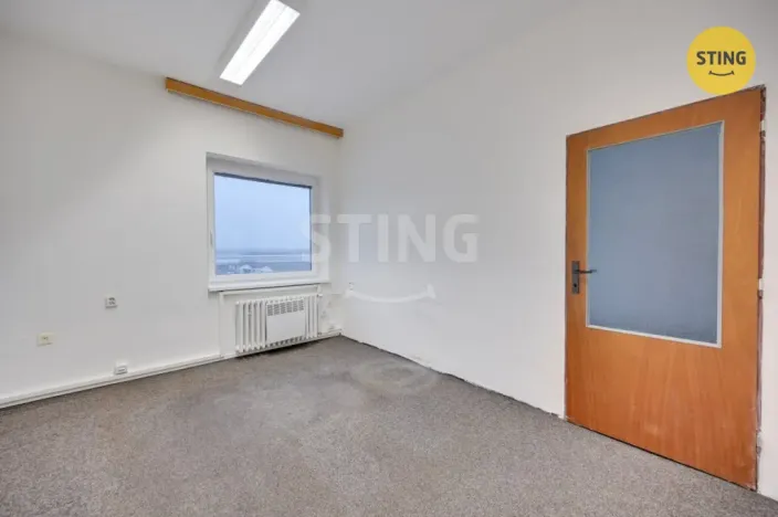 Pronájem obchodního prostoru, Babice, 300 m2