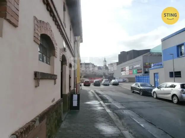 Pronájem obchodního prostoru, Opava, Tomáškova, 108 m2