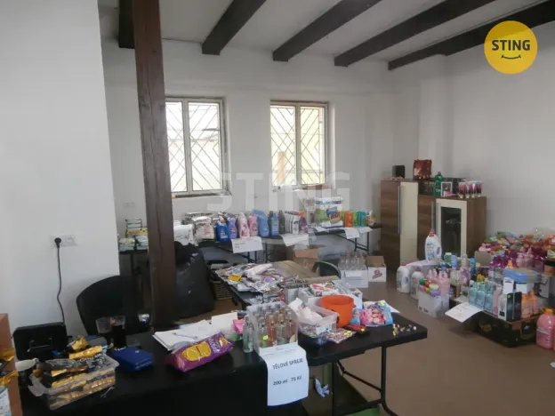 Pronájem obchodního prostoru, Opava, Tomáškova, 108 m2