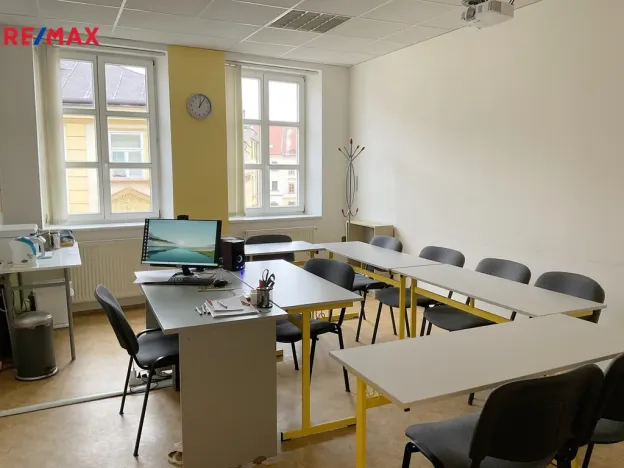 Pronájem kanceláře, Hradec Králové, Malé náměstí, 79 m2